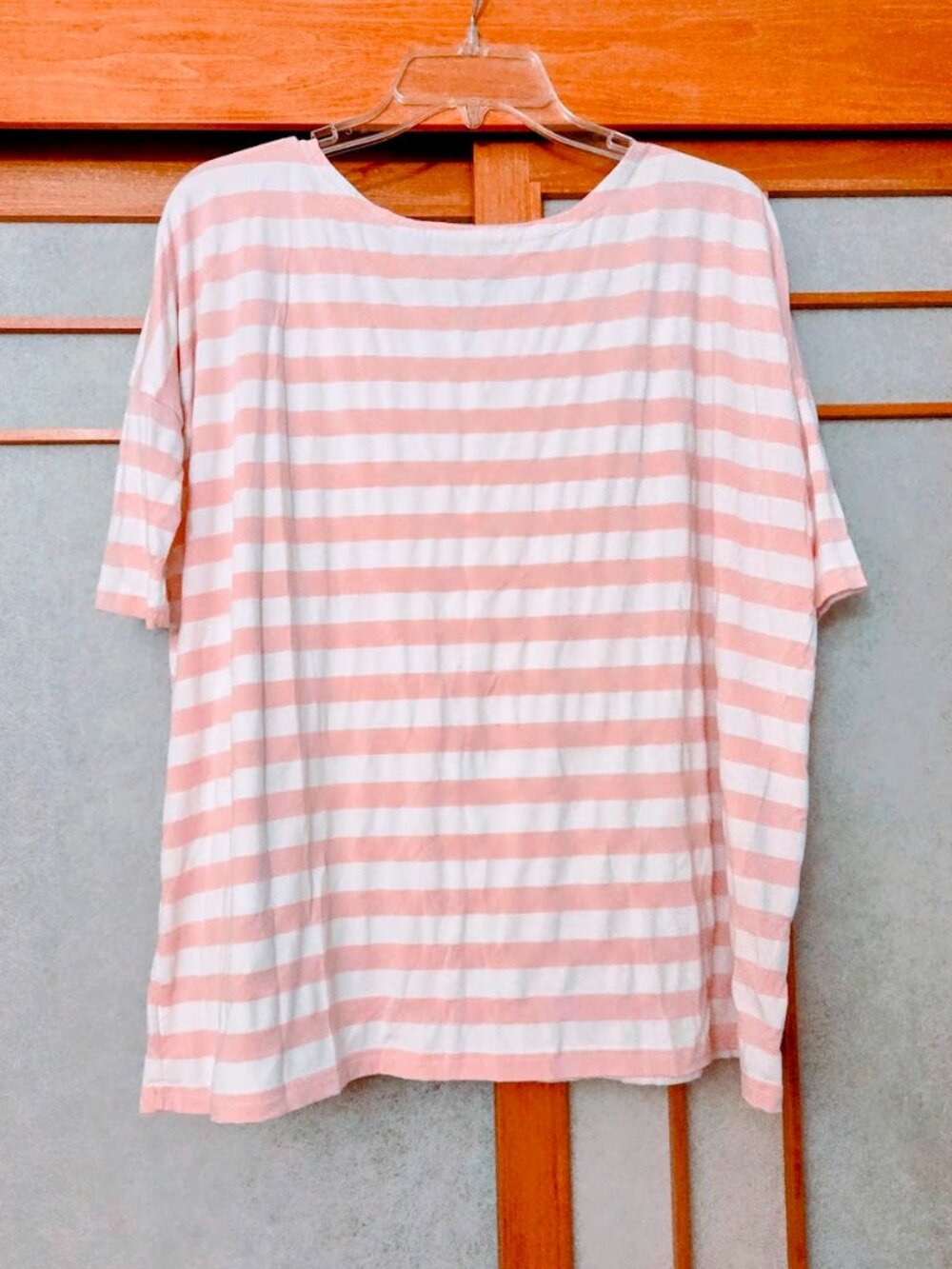 Piko 1988 Joyful Adventure on Green Grassy Plain Sz M. Pink White striped Approx